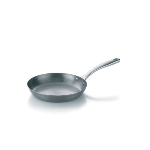 Patelnia żelazna śred. 24 cm