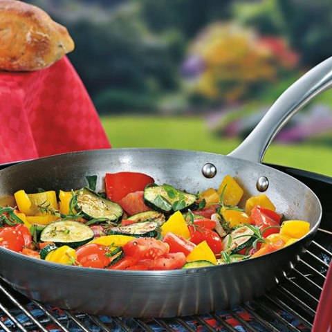 Patelnia żelazna śred. 24 cm