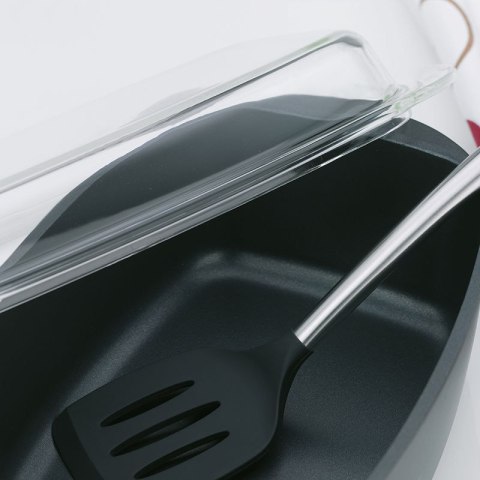 Brytfanna prostokątna z pokrywką 5,5 L