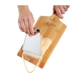 Bambusowa deska do lanych klusek ze stalowym drapakiem ZASSENHAUS 34 x 16 x 0,9 cm
