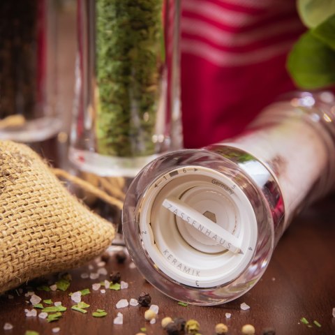 Młynek do pieprzu ZASSENHAUS śred. 5,8 x 18 cm