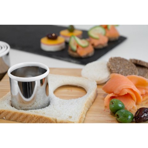 Foremki lub wykrawacze do deserów i dekoracji okrągłe śred. 4 - 9 x 5 cm LURCH