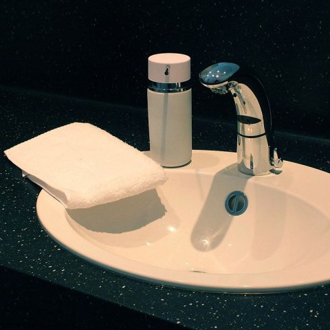 Dozownik do mydła w płynie 0,3 L biały KELA