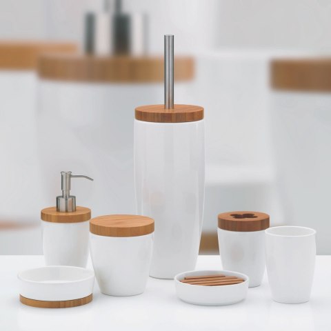 Kubek, śred. 8x10,5 cm