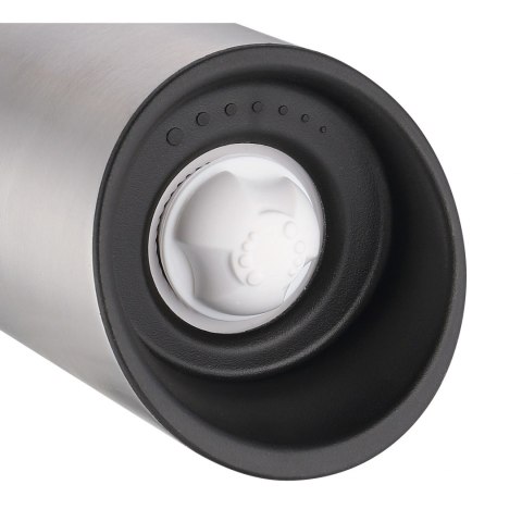 Elektryczny młynek do pieprzu lub soli ładowany przez USB